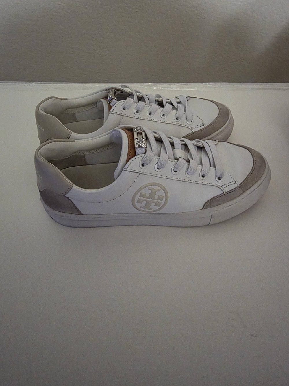 Tory Burch Howell Court Sneaker Low-Top Sneakers in White & Gray